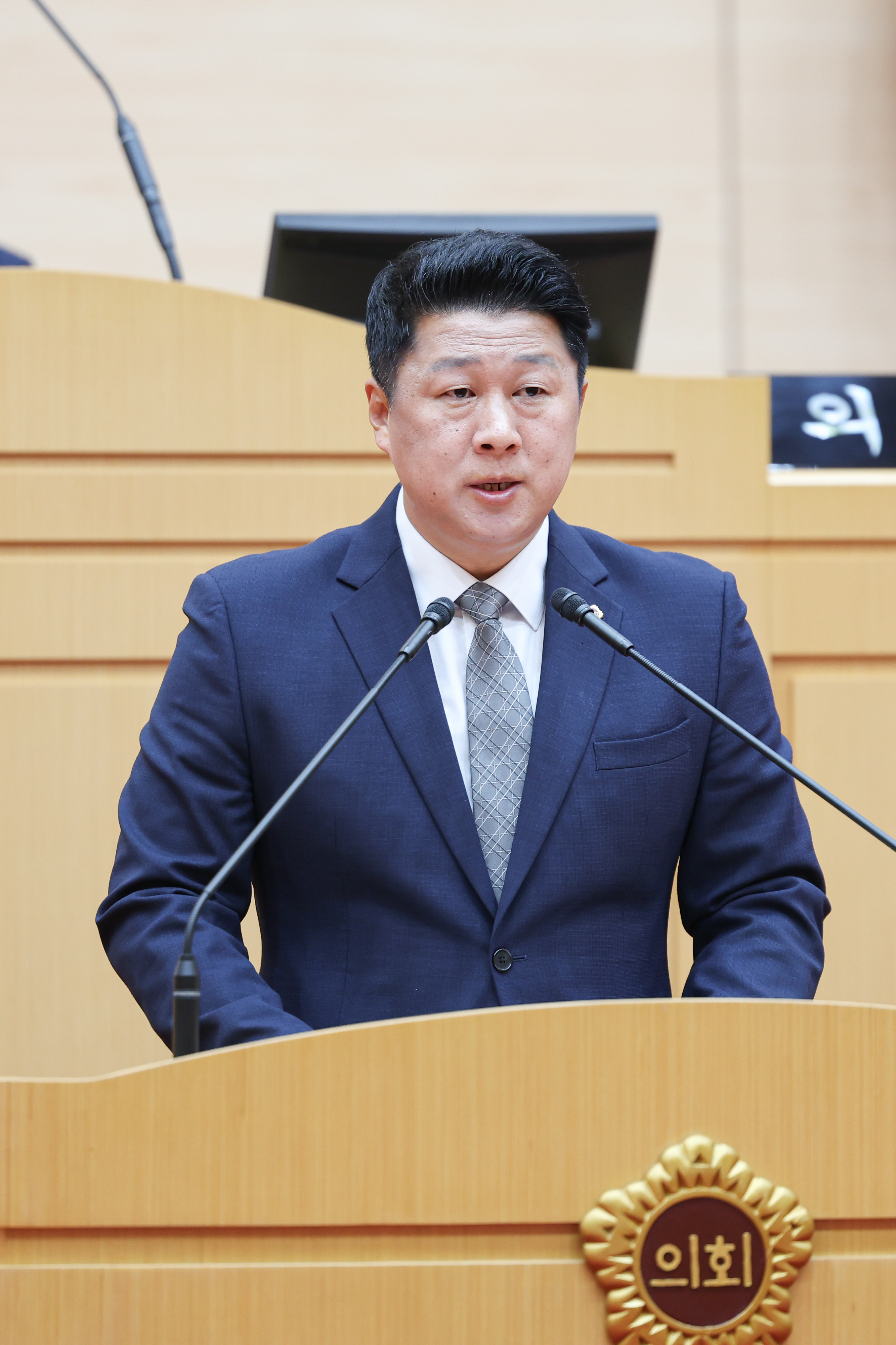 25년12월16일 제395회 제2차 정례회 제4차 본회의 (24)1