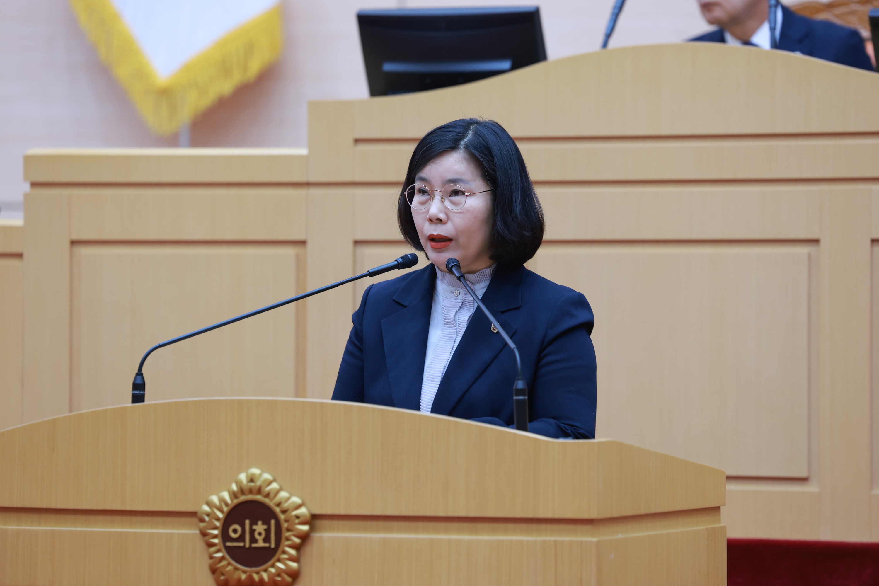 25년12월16일 제395회 제2차 정례회 제4차 본회의 - 0303