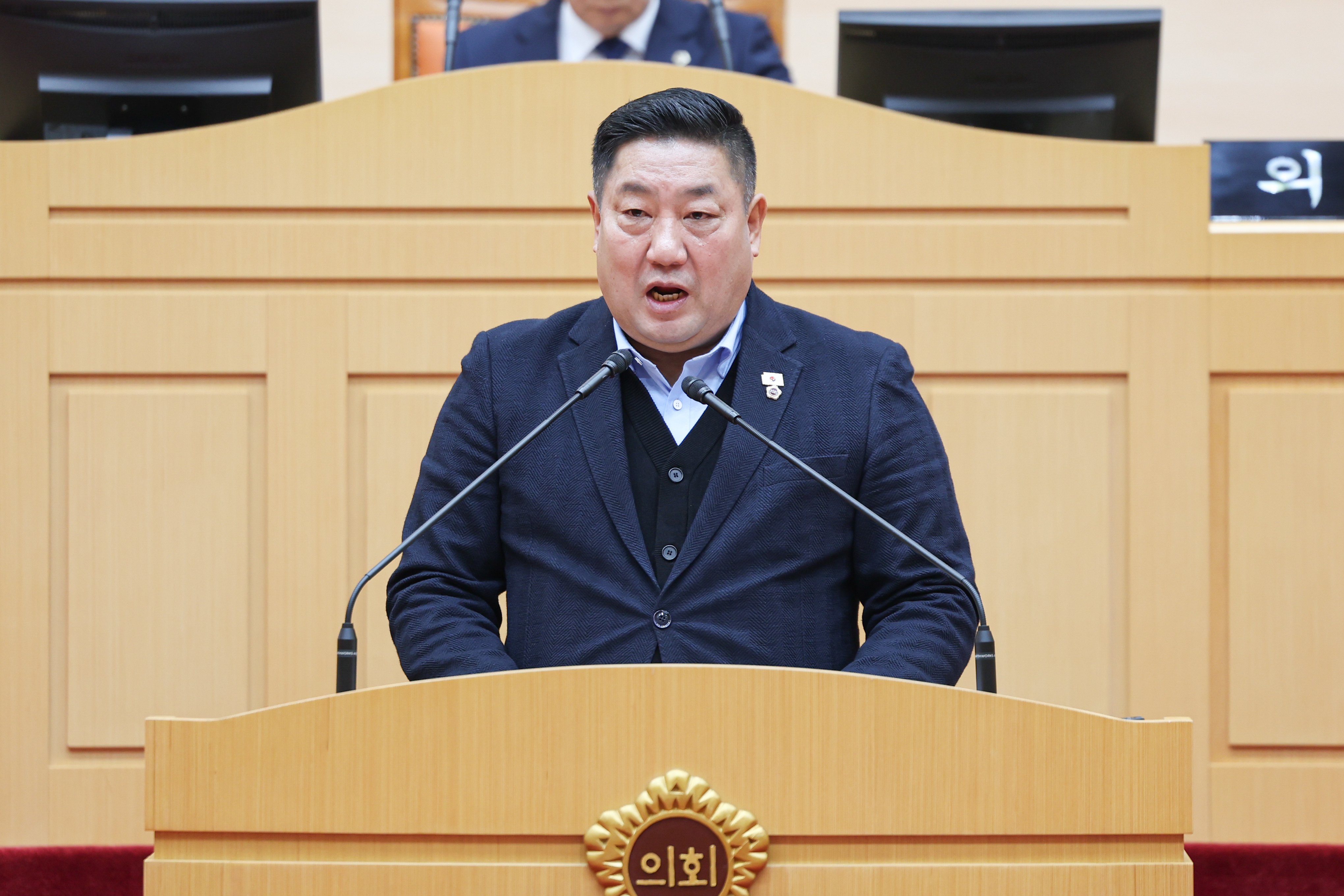 25년12월16일 제395회 제2차 정례회 제4차 본회의 (18)1