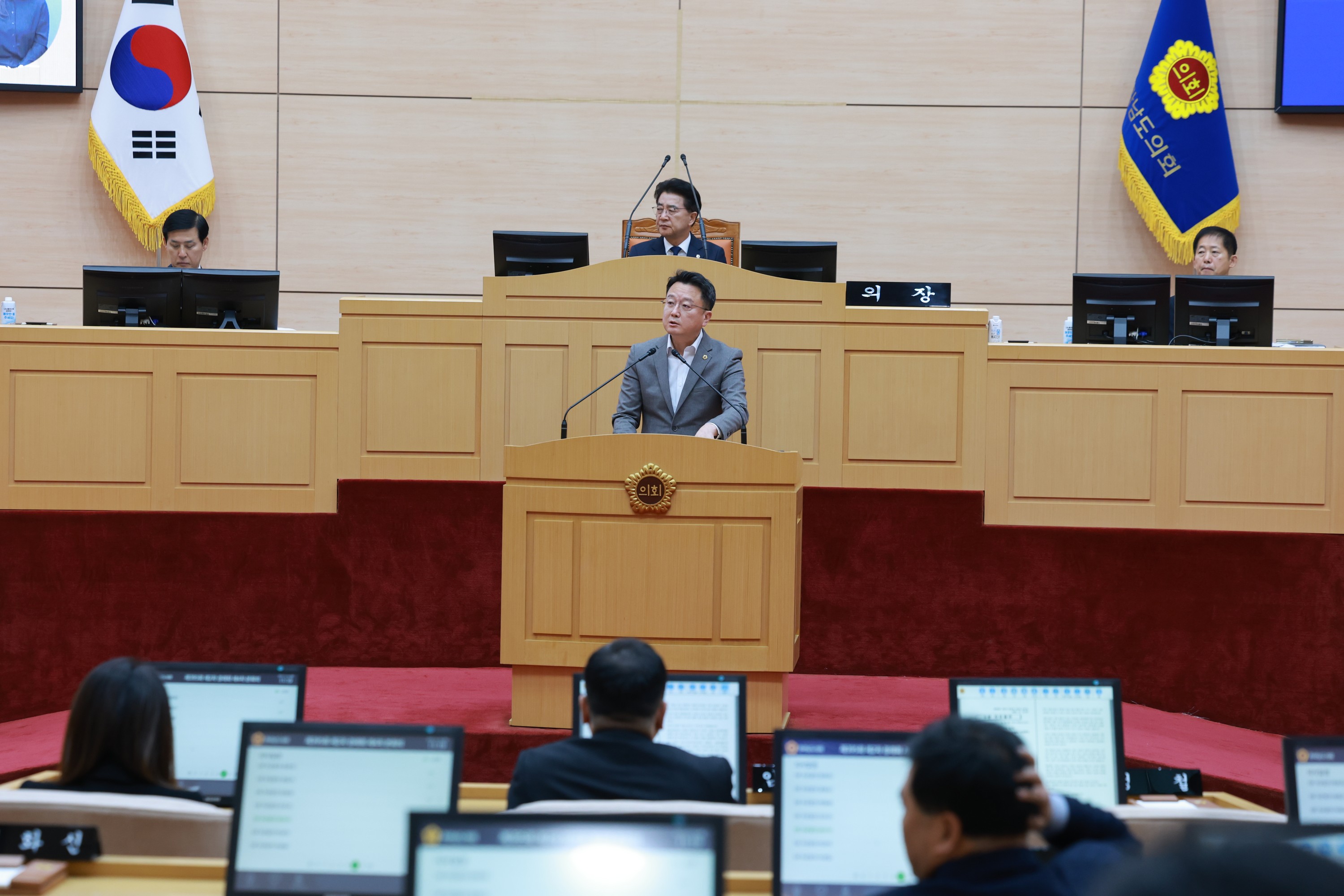 25년12월16일 제395회 제2차 정례회 제4차 본회의 - 0266