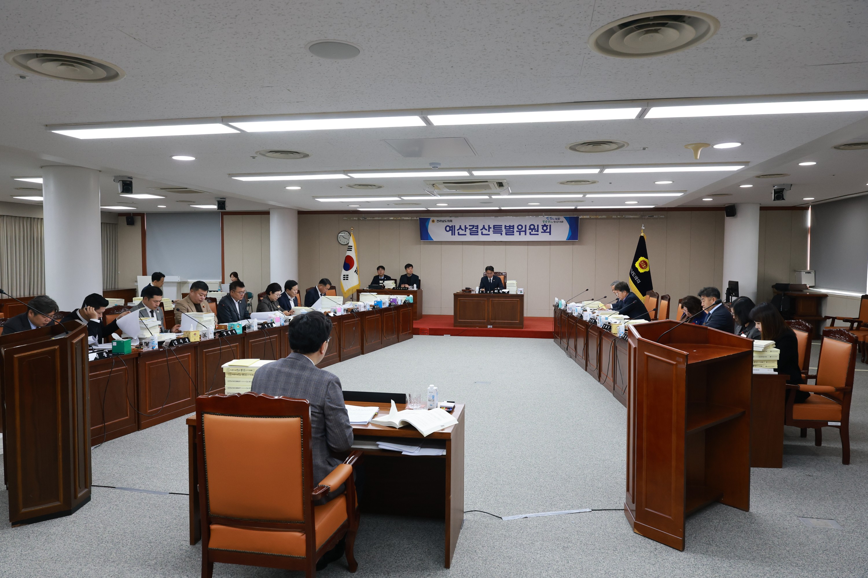 25년12월11일 전라남도교육비특별회계 2026년도 예산안 심사 - 0051