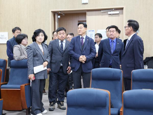 25년12월11일 제395회 제2차 정례회 기획행정위원회 현지활동 (27) 9