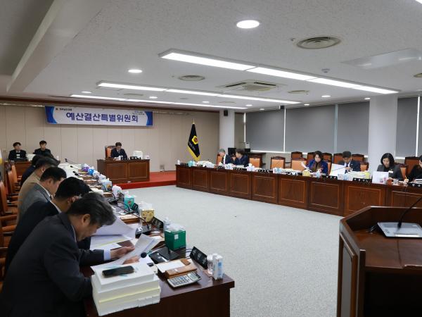 25년12월11일 전라남도교육비특별회계 2026년도 예산안 심사 - 004 2