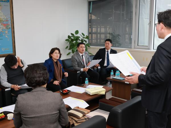 25년12월11일 전라남도교육비특별회계 2026년도 예산안 심사  - 009 4