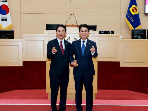 25년12월17일 전라남도의회-경상남도의회 공동협력 업무협약 체결식 - 035 8