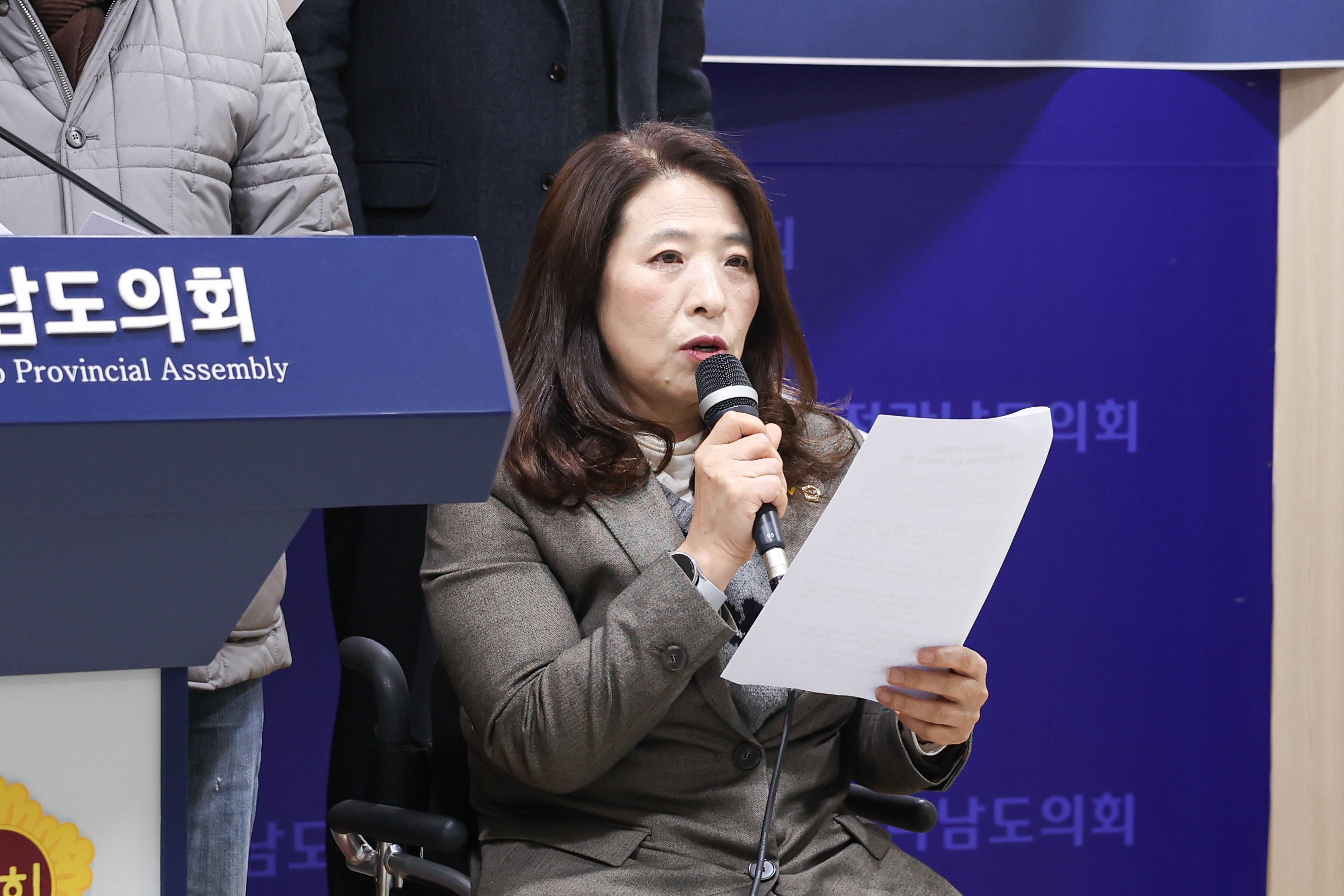 25년12월10일 벼 경영 안정 대책비 원상복구 및 김영록 도지사 사과 촉구 기자회견 (4)1