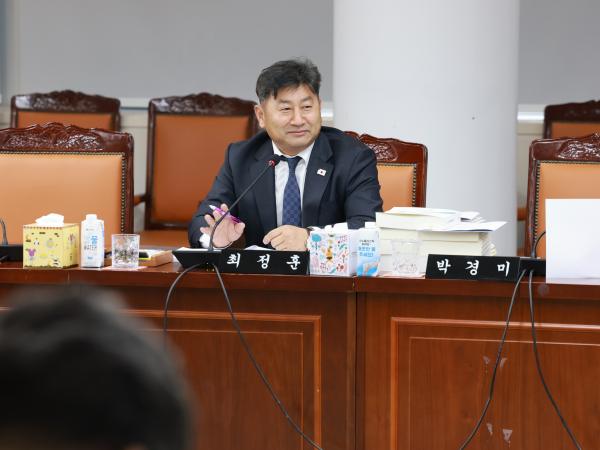 25년12월10일 전라남도교육비특별회계 2026년도 예산안 심사 - 101 4