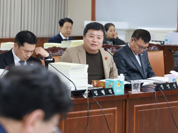 25년12월10일 전라남도교육비특별회계 2026년도 예산안 심사 - 023 4