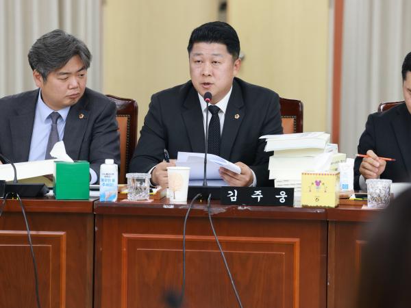 25년12월10일 전라남도교육비특별회계 2026년도 예산안 심사 - 087 5