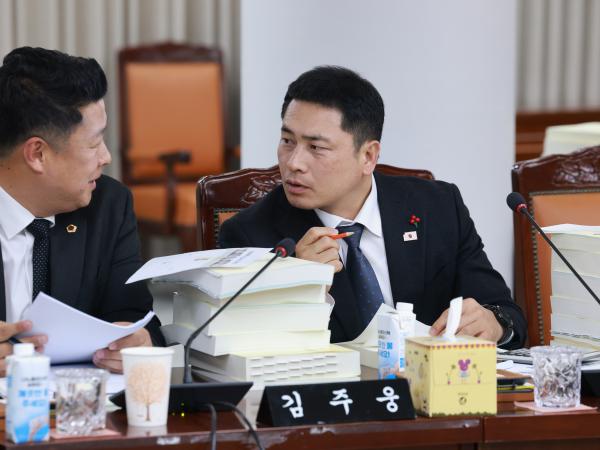 25년12월10일 전라남도교육비특별회계 2026년도 예산안 심사 - 079 3