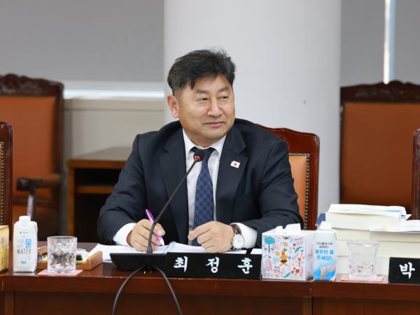 25년12월10일 전라남도교육비특별회계 2026년도 예산안 심사 - 100 3