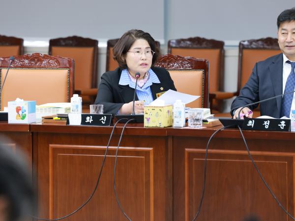 25년12월10일 전라남도교육비특별회계 2026년도 예산안 심사 - 074 5