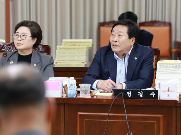 25년12월10일 전라남도교육비특별회계 2026년도 예산안 심사 - 032 4