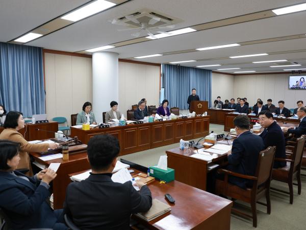 25년12월08일 제395회 제2차 정례회 경제과광문화위원회 회의 - 008 5