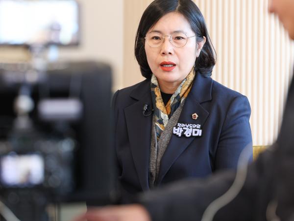 25년12월02일 줌인조례 촬영 현장_ 박경미 의원 (2) 4