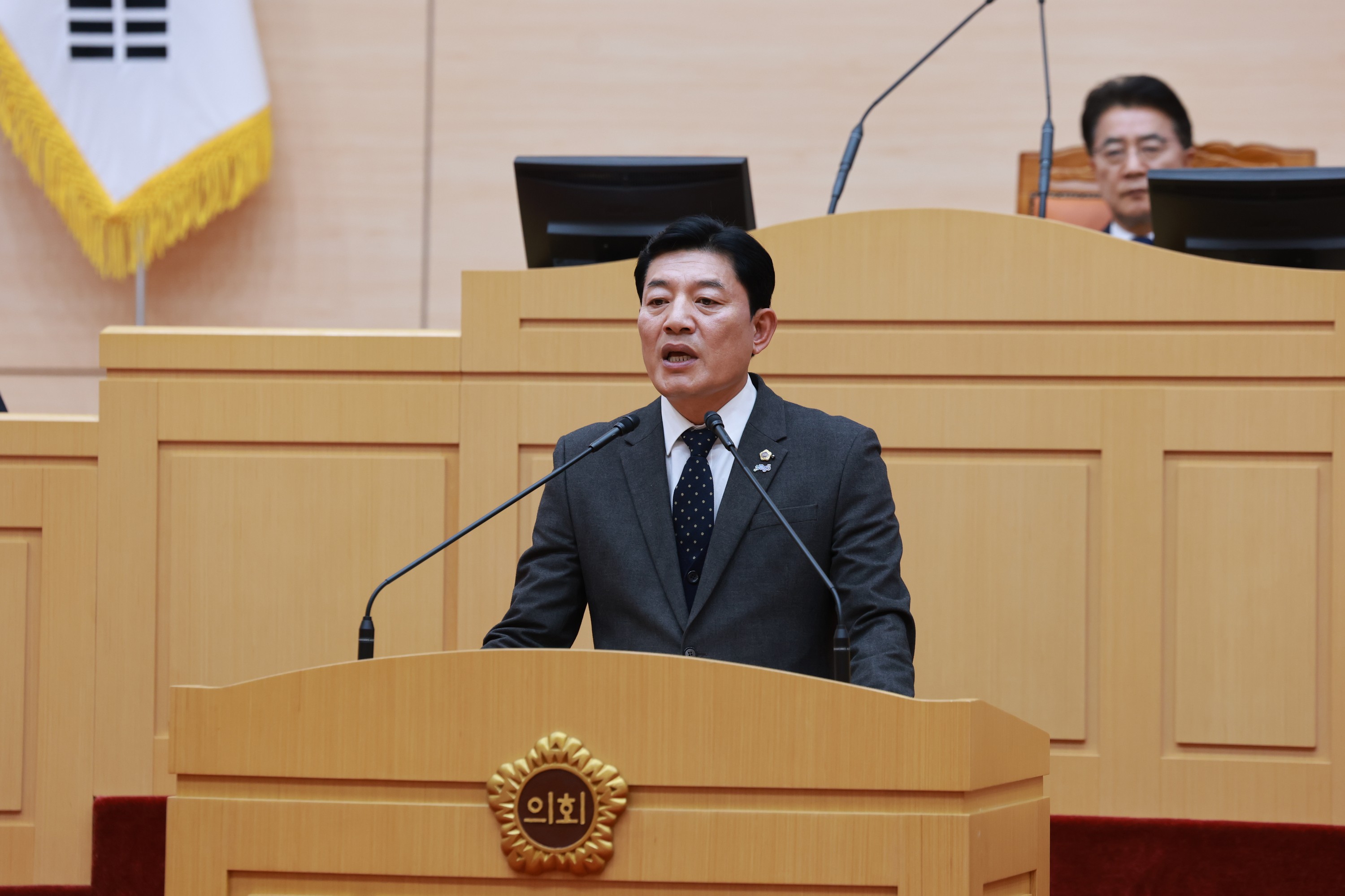 25년12월09일 제395회 제2차 정례회 제3차 본회의 - 1203