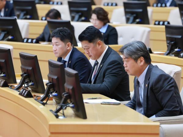 25년12월09일 제395회 제2차 정례회 제3차 본회의 - 049 5