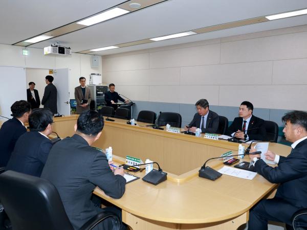 25년12월09일 마을공동체 활성화 방안 연구회 최종보고회 - 006 3