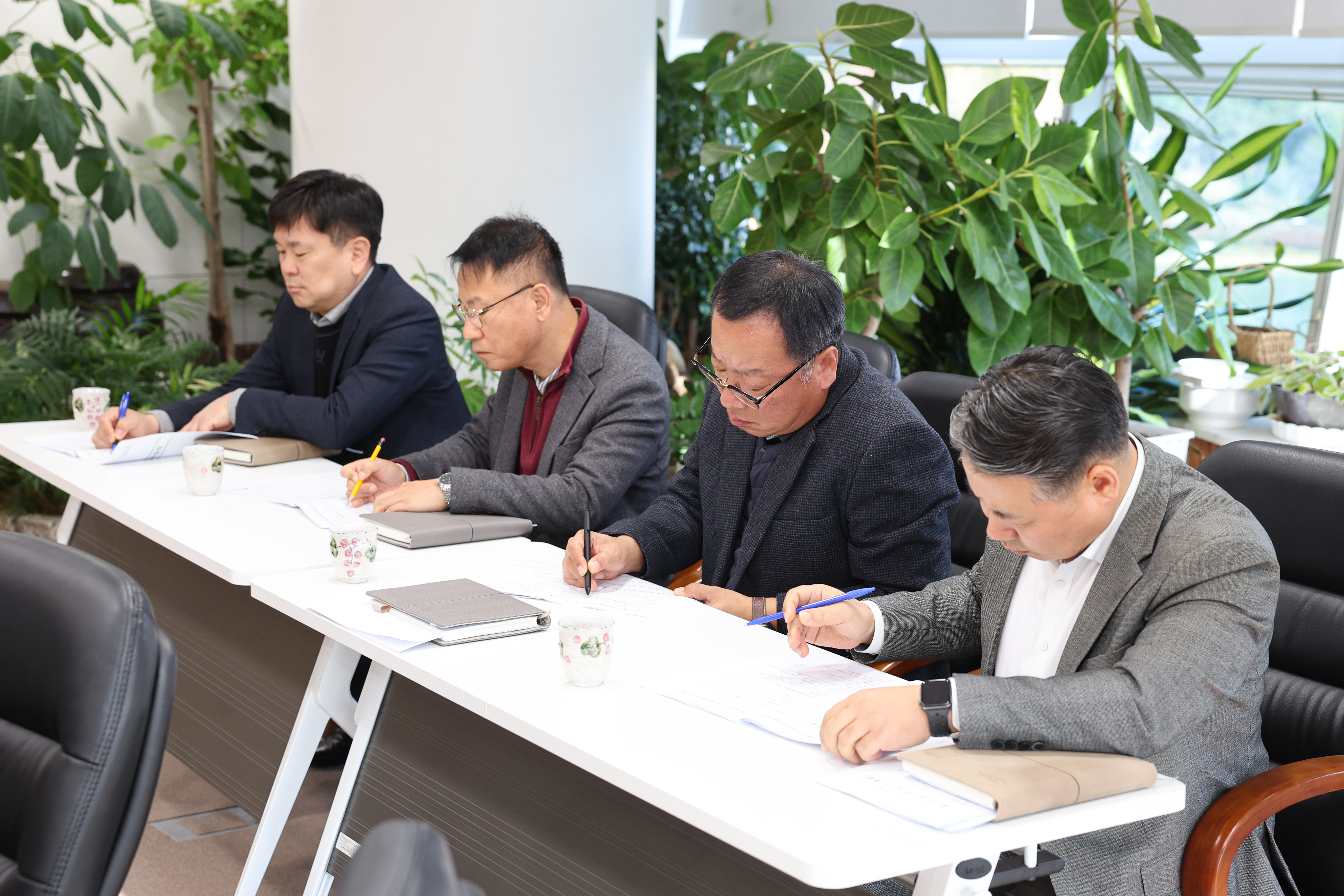 25년12월03일 월례 정책회의 (12월) (4)10