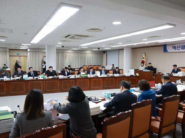 25년12월03일 전라남도 2026년도 예산안 심사 - 002 4