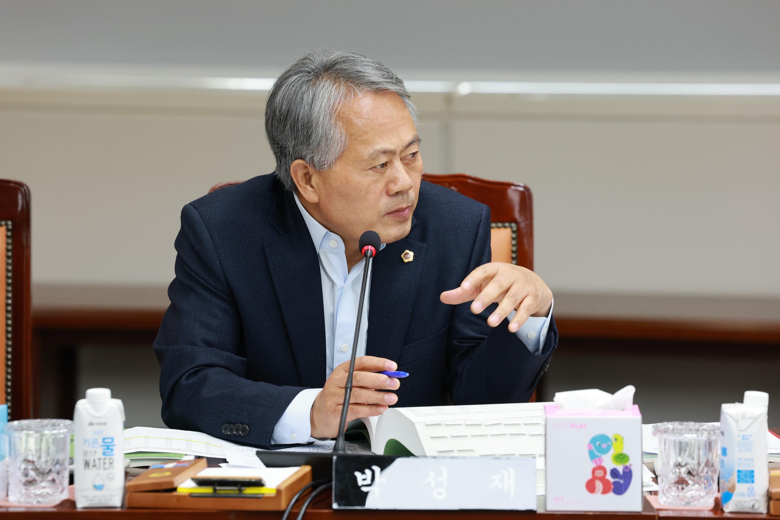 25년11월26일 전라남도 2025년 제3회 추가경정 예산안 심사 - 0392