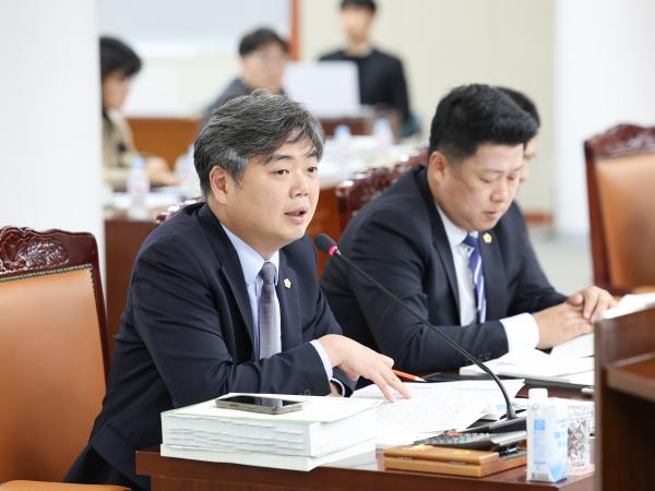 25년11월26일 전라남도 2025년도 제3회 추가경정 예산안 심사 (12) 10