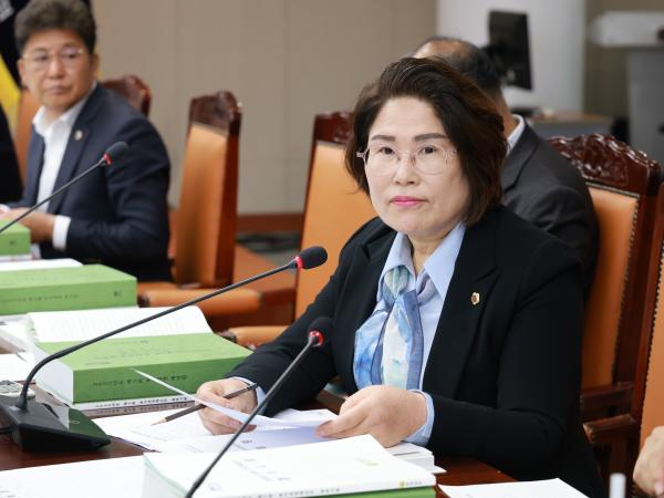 25년11월26일 전라남도 2025년 제3회 추가경정 예산안 심사 - 013 2