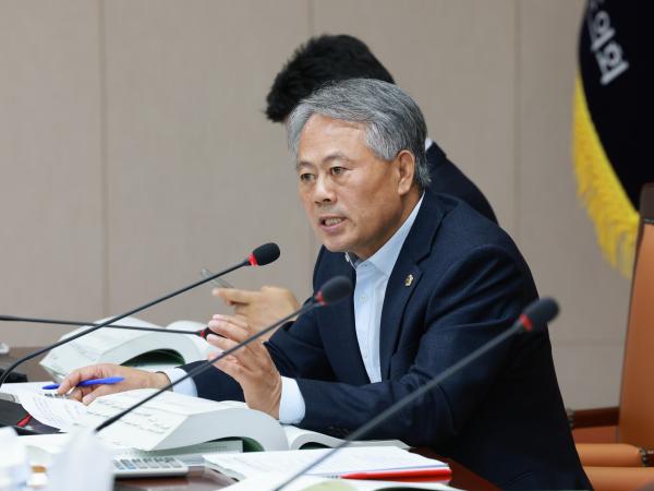 25년11월26일 전라남도 2025년 제3회 추가경정 예산안 심사 - 043 3