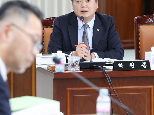 25년11월26일 전라남도 2025년도 제3회 추가경정 예산안 심사 (10) 2