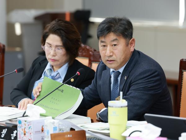 25년11월26일 전라남도 2025년 제3회 추가경정 예산안 심사 - 033 6