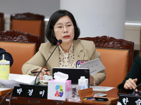 25년11월26일 전라남도 2025년 제3회 추가경정 예산안 심사 - 061 3