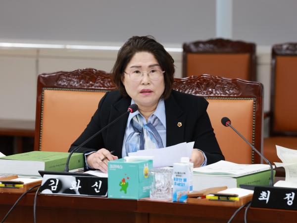 25년11월26일 전라남도 2025년 제3회 추가경정 예산안 심사 - 026 8