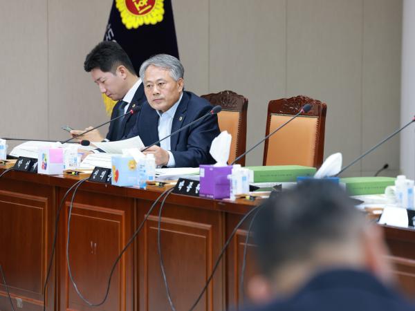 25년11월26일 전라남도 2025년 제3회 추가경정 예산안 심사 - 044 5