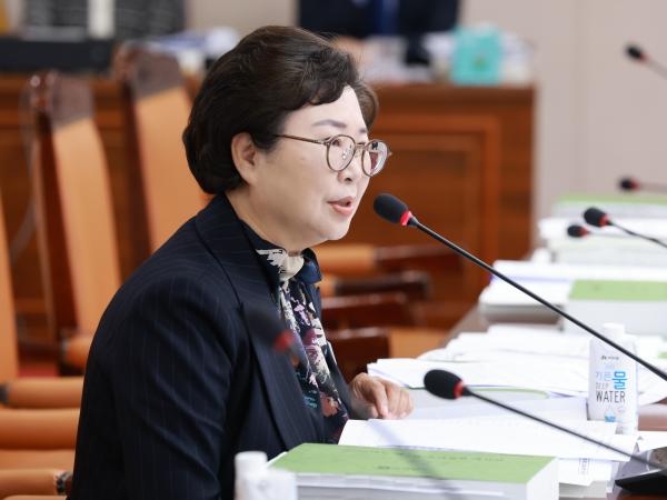 25년11월26일 전라남도 2025년 제3회 추가경정 예산안 심사 - 067 3