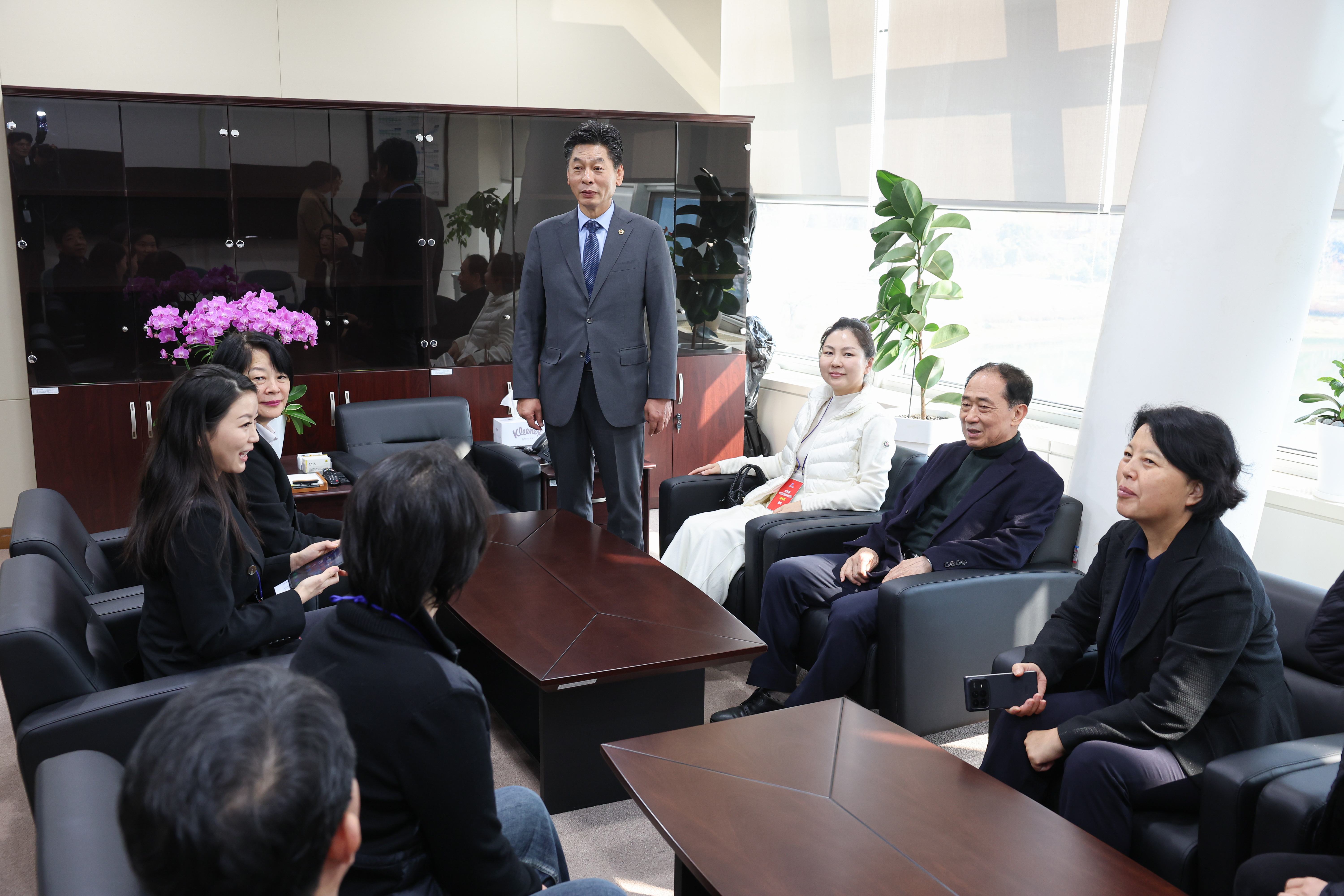 25년11월24일 중국 후베이성 기업대표단 - 전라남도의회 방문 (7)7