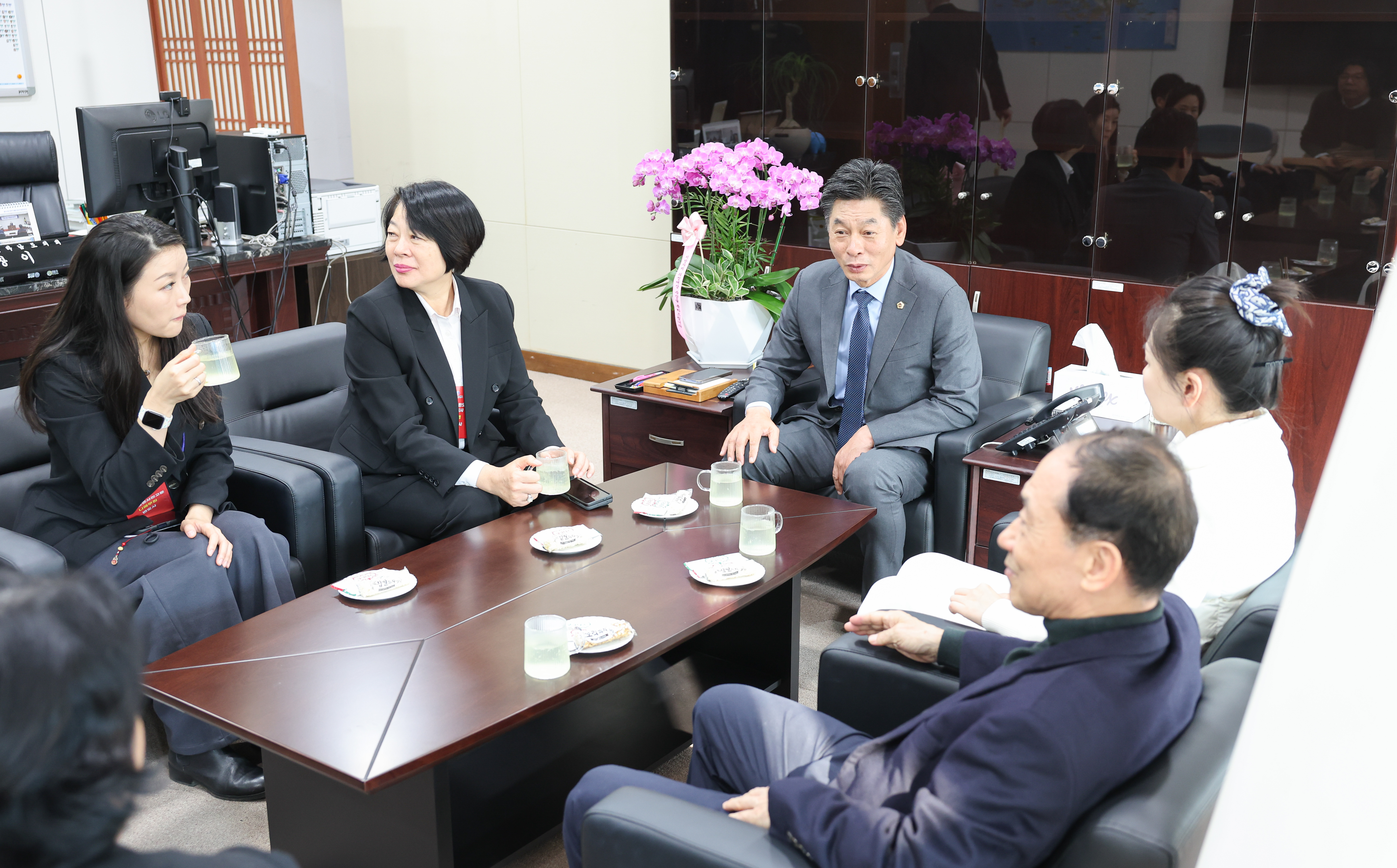 25년11월24일 중국 후베이성 기업대표단 - 전라남도의회 방문 (10)5