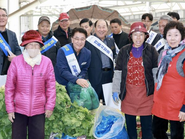 25년11월24일 민생경제 회복 전통시장 장보기 캠페인 - 022 8