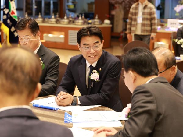 25년11월21일 2025 제8회 전남 한돈인 한마음대회 (48) 2