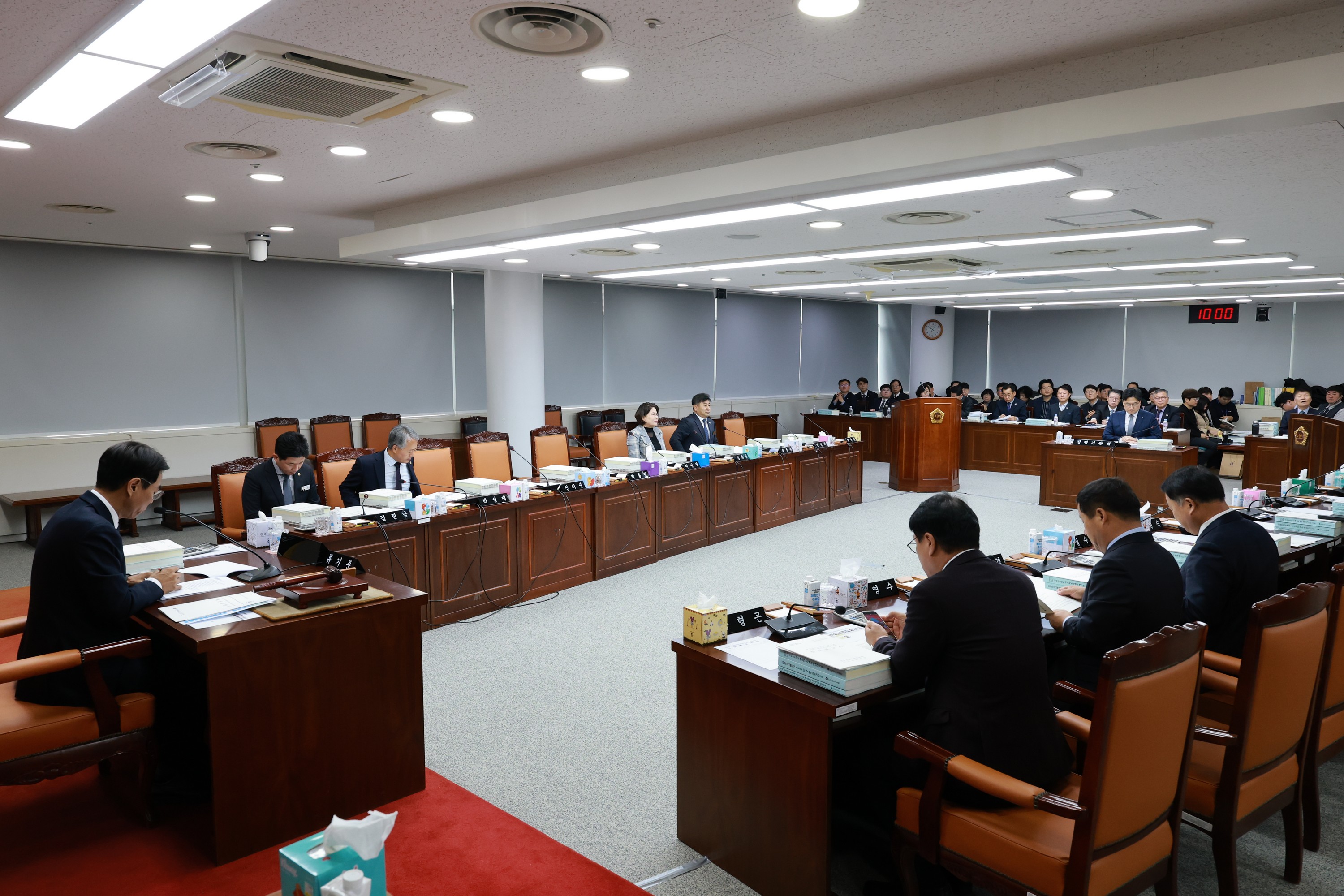 25년11월27일 전라남도교육비특별회계 2025년도 제2회 추가경정 예산안 심사 - 0102