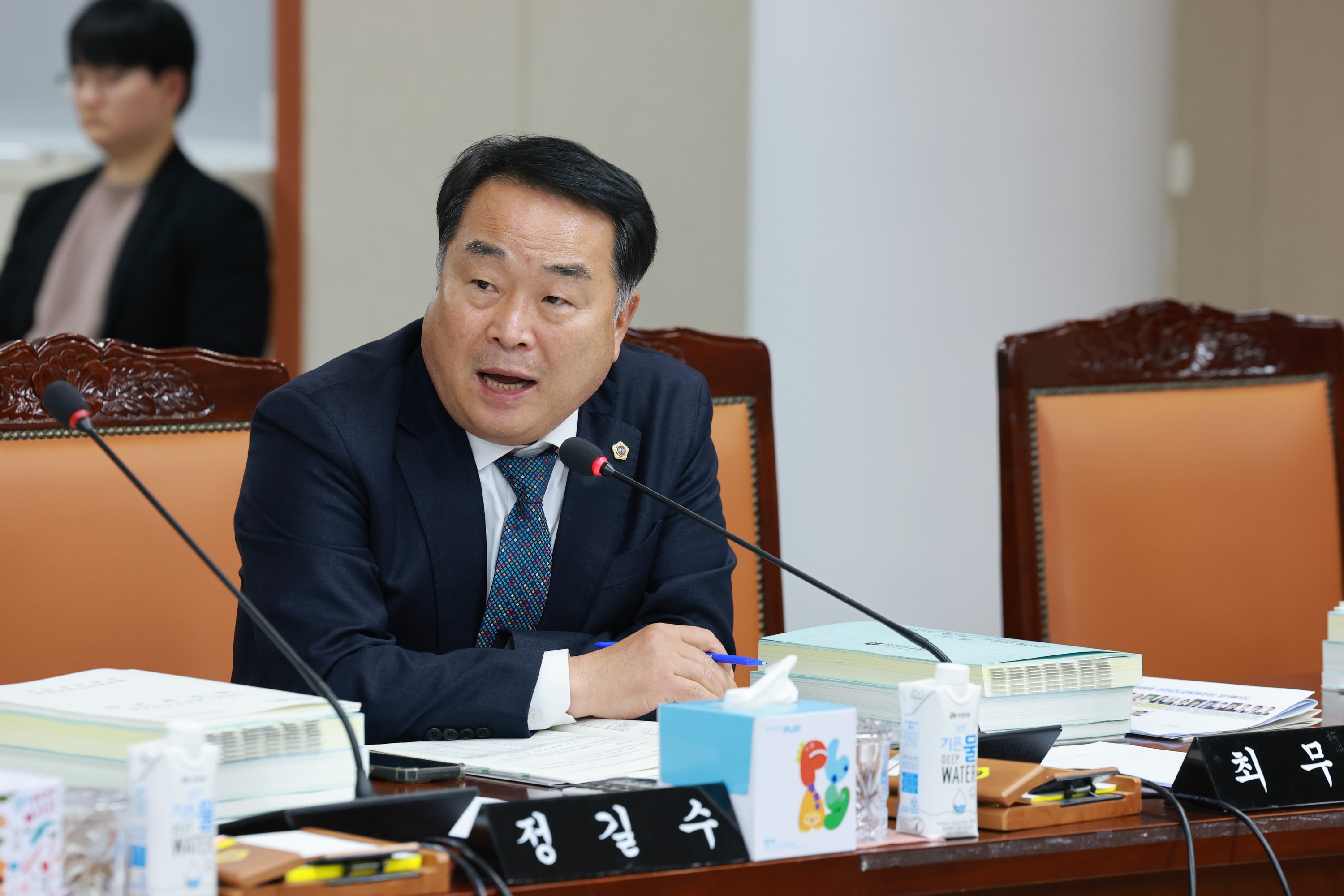 25년11월27일 전라남도교육비특별회계 2025년도 제2회 추가경정 예산안 심사 - 0255