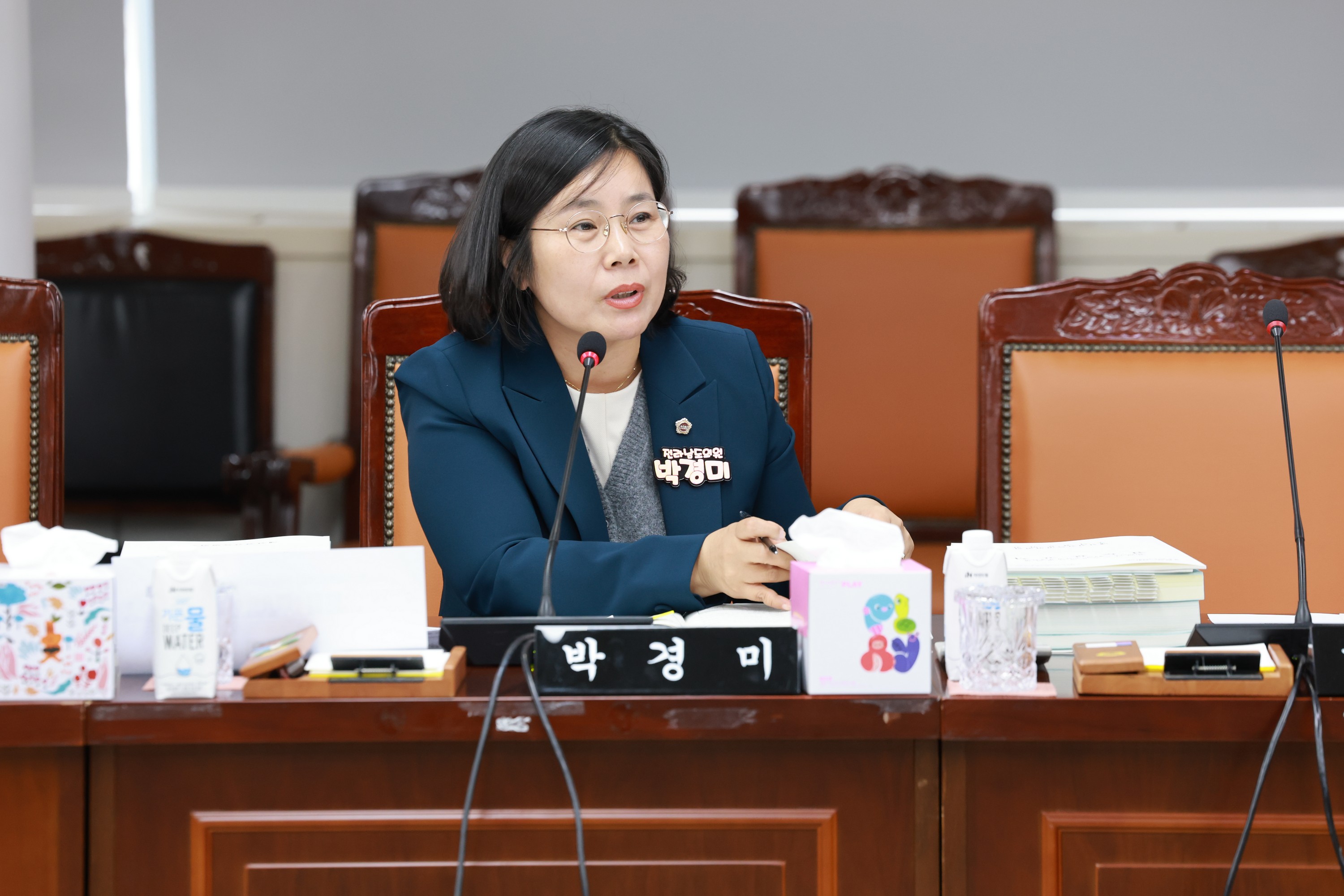 25년11월27일 전라남도교육비특별회계 2025년도 제2회 추가경정 예산안 심사 - 0302