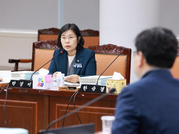 25년11월27일 전라남도교육비특별회계 2025년도 제2회 추가경정 예산안 심사 - 032 6