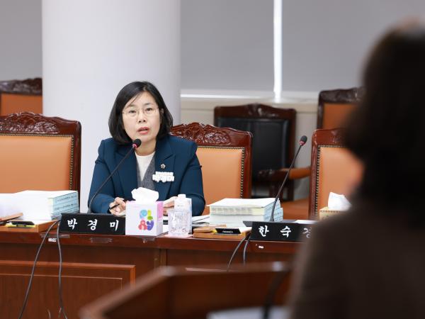 25년11월27일 전라남도교육비특별회계 2025년도 제2회 추가경정 예산안 심사 - 035 3