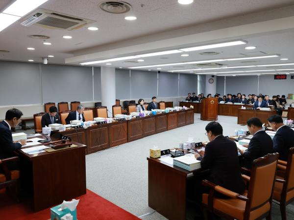 25년11월27일 전라남도교육비특별회계 2025년도 제2회 추가경정 예산안 심사 - 010 2