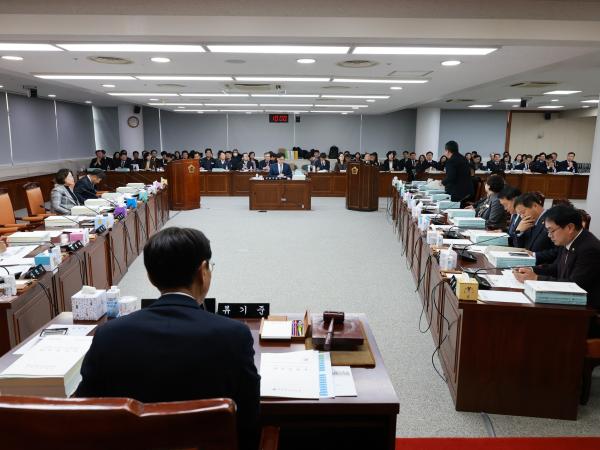 25년11월27일 전라남도교육비특별회계 2025년도 제2회 추가경정 예산안 심사 - 011 5