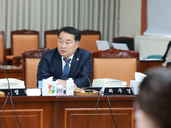 25년11월27일 전라남도교육비특별회계 2025년도 제2회 추가경정 예산안 심사 - 024 6