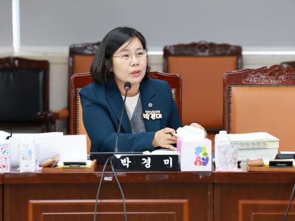 25년11월27일 전라남도교육비특별회계 2025년도 제2회 추가경정 예산안 심사 - 030 2