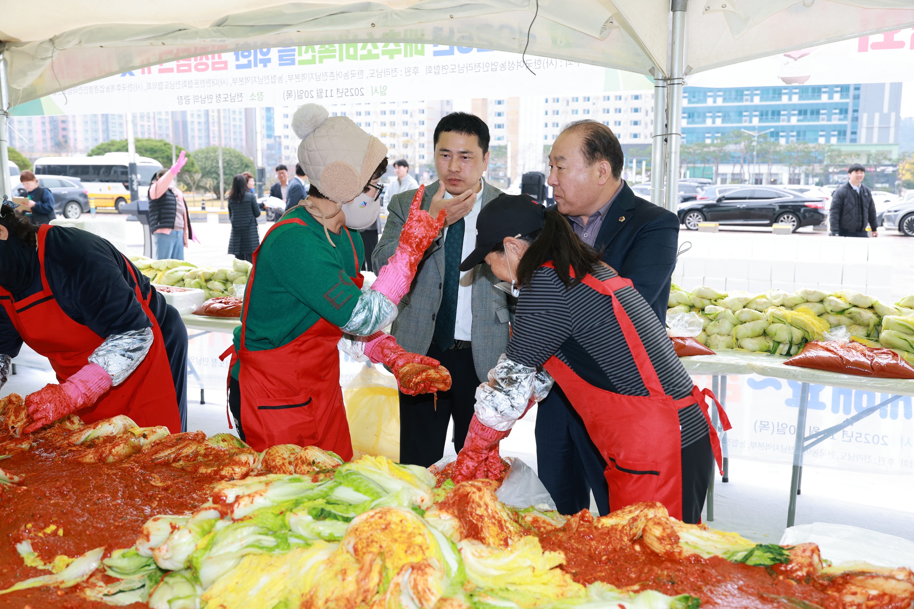 25년11월20일 2025 한여농 김장김치 담그기 및 나눔행사 - 0022