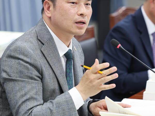 25년11월20일 제395회 제2차 정례회 교육위원회 예산안 심사 등 회의 (30) 8