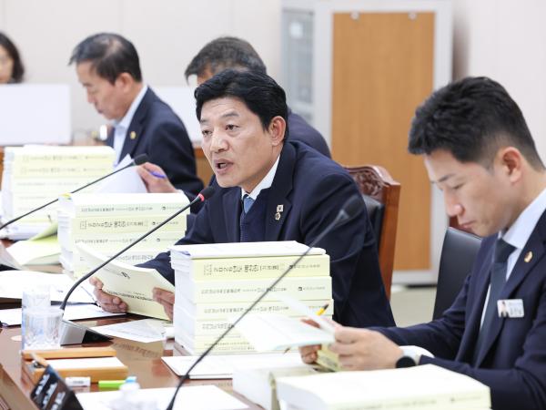 25년11월20일 제395회 제2차 정례회 교육위원회 예산안 심사 등 회의 (6) 5